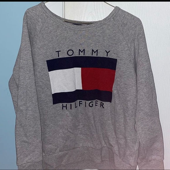 Tommy Hilfiger Sweaters - tommy Hilfiger crewneck